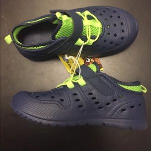New! Boys waterproof, washable comfortable shoes!